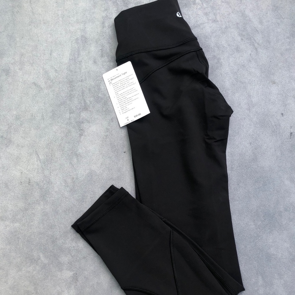 Lululemon in movement tight 25” - Picture 4 of 5